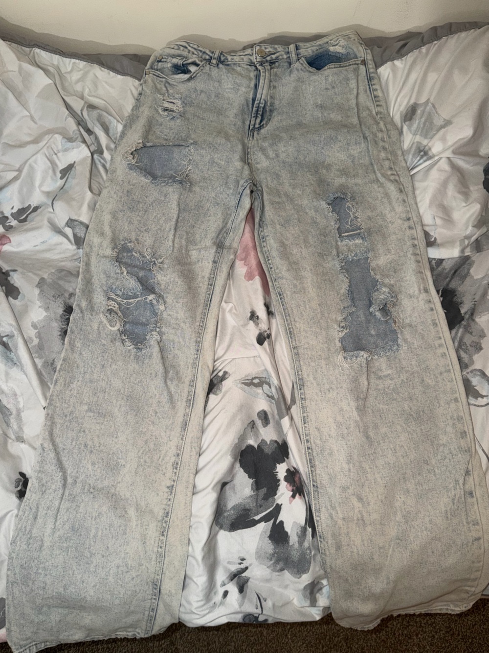 True Craft Light Wash Distressed Straight Leg Jeans